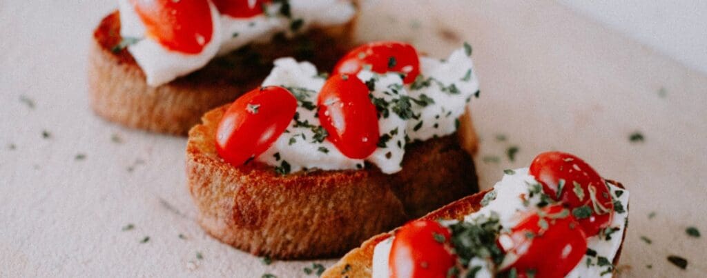 Bruschetta s rajčicama i rikotom
